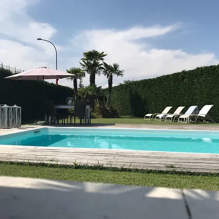 Alojamento de Acomodação e Pequeno-almoço Da Patty 3*