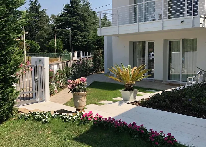 לינה וארוחת בוקר Da Patty 3*